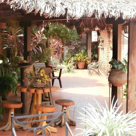 Apart-Hotel San Ignacio-Boutique 5 Estrellas San Ignacio de Velasco Esterno foto