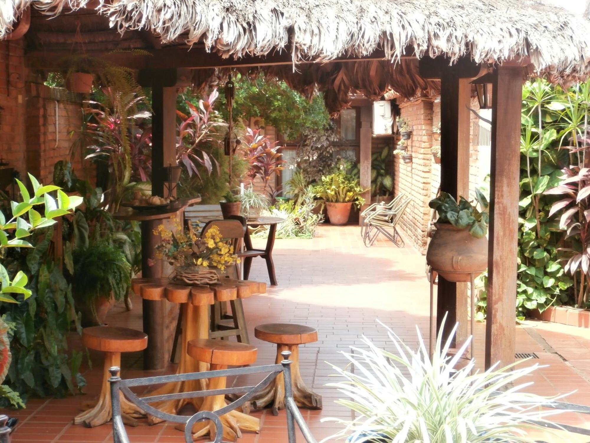 Apart-Hotel San Ignacio-Boutique 5 Estrellas San Ignacio de Velasco Esterno foto